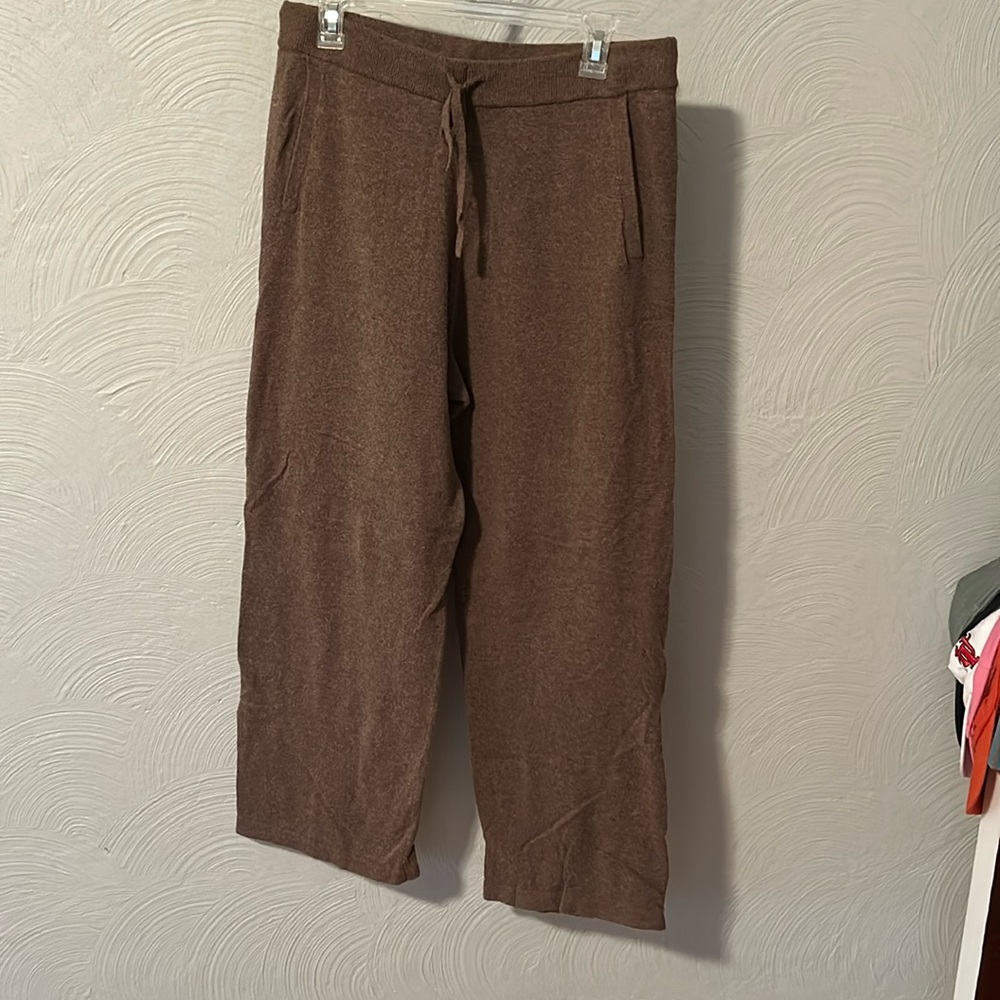 Wide leg sweater pants